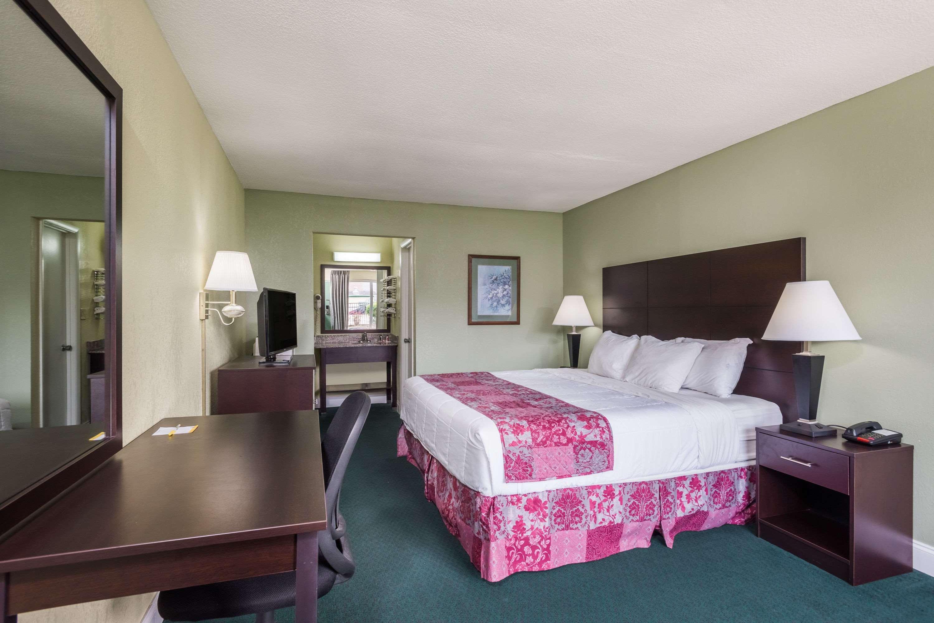 Days Inn By Wyndham Jellico - Tennessee State Line Ngoại thất bức ảnh