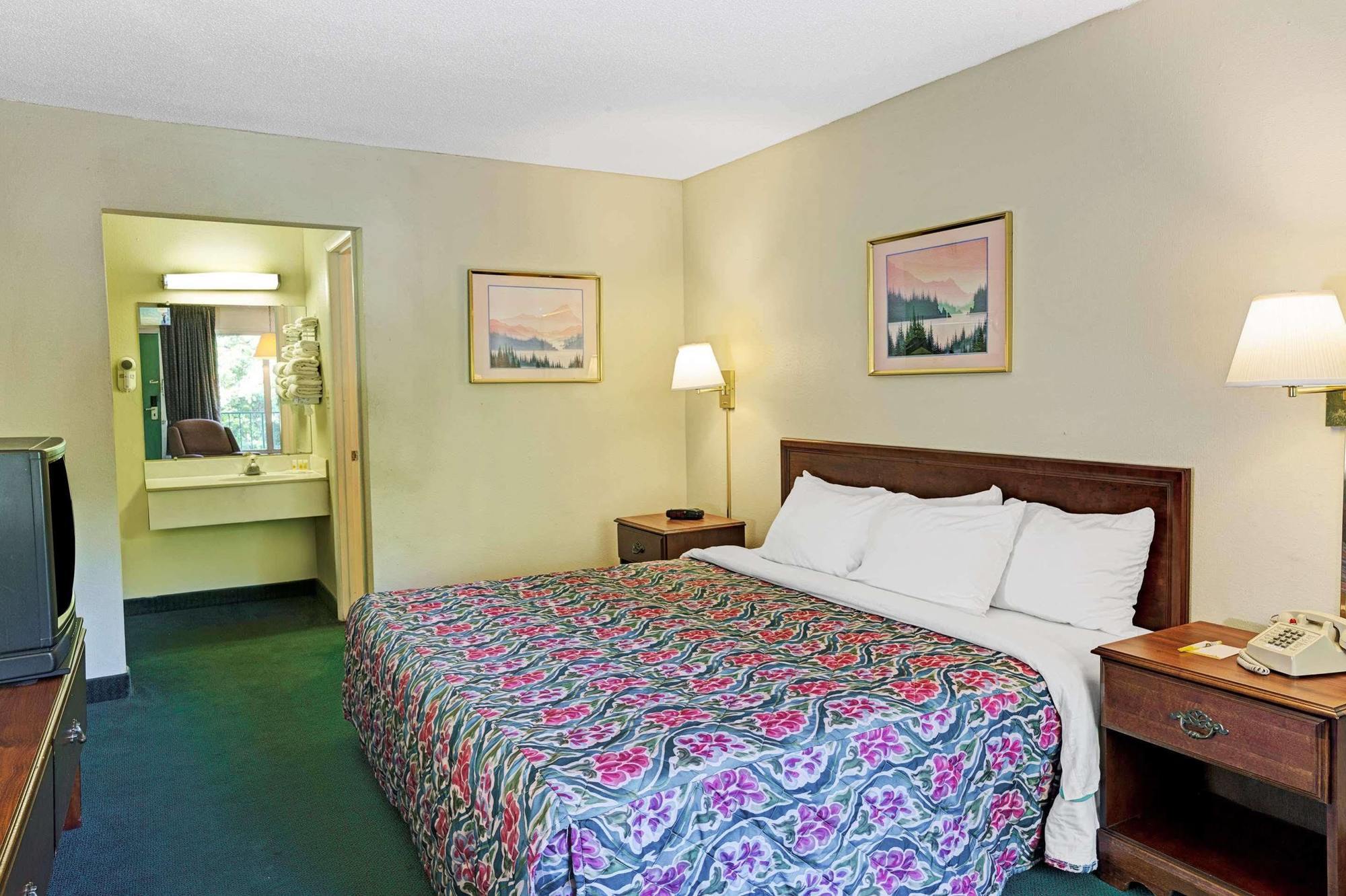 Days Inn By Wyndham Jellico - Tennessee State Line Ngoại thất bức ảnh