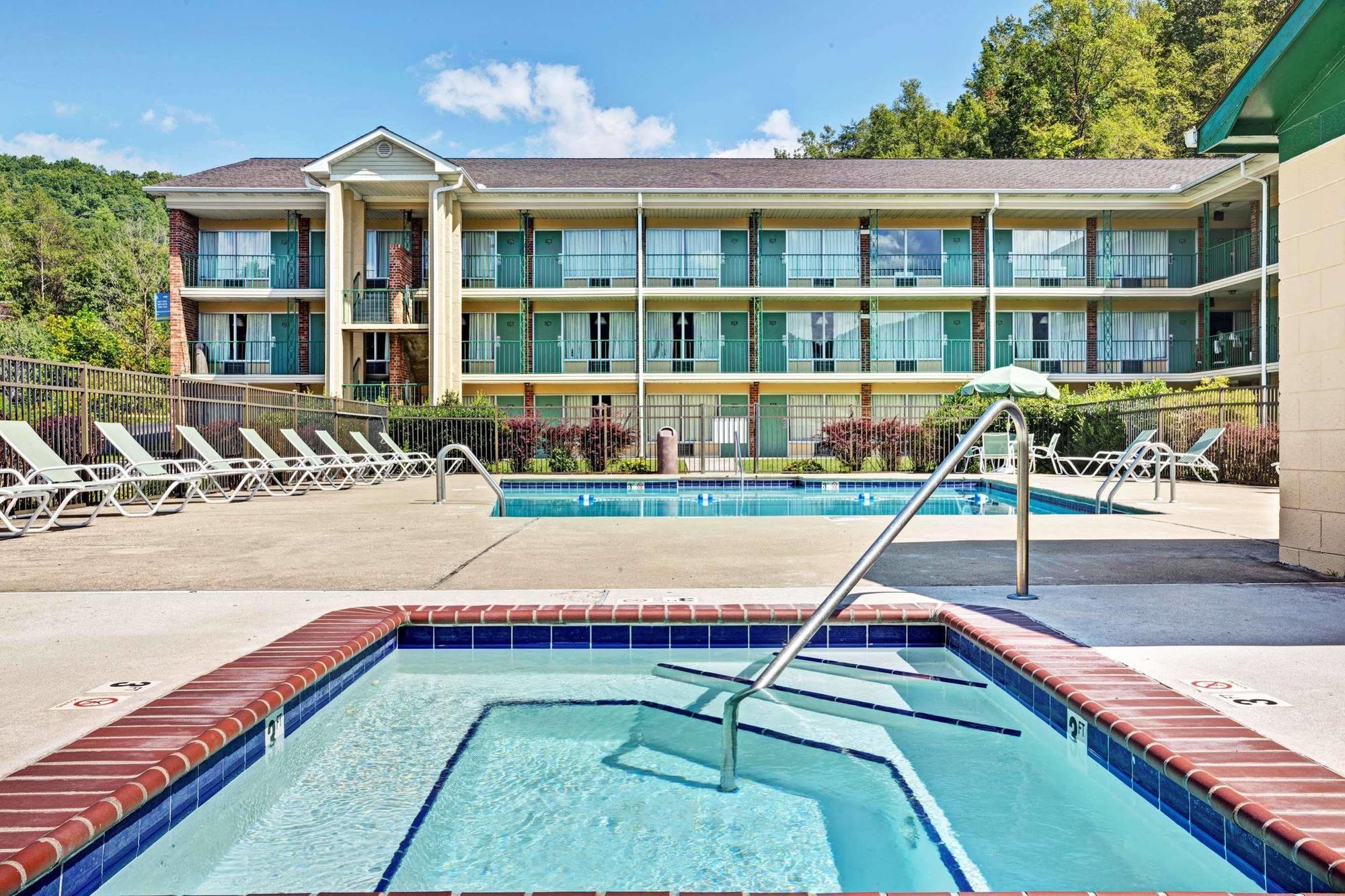 Days Inn By Wyndham Jellico - Tennessee State Line Ngoại thất bức ảnh